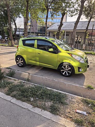 sprinter 4 4: Chevrolet Spark: 2010 г., 1 л, Механика, Хэтчбэк — 4