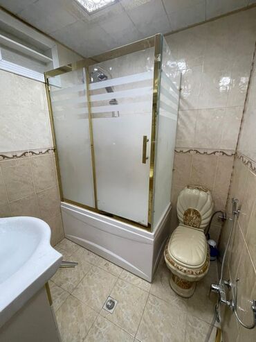 Duş kabinaları, arakəsmələr: 6mm 8mm 10mm sade mat dekorlu şüşələrdən hazirlanan duskabinlərin — 9