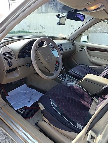 mercedes 160 a: Mercedes-Benz C-Class: 2.3 l | 1998 il Sedan — 9