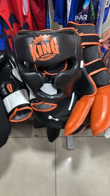 Перчатки: Комплект экипировки для единоборств BUKA Состав набора: - Боксерские — 11