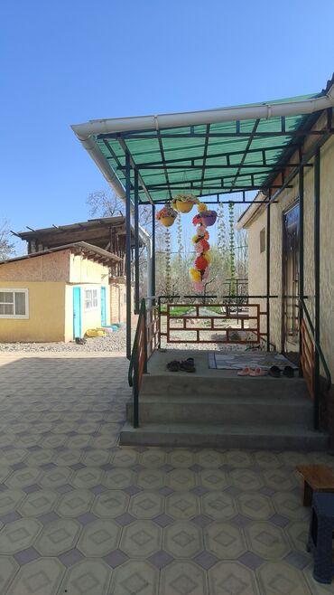 бишкек продаю дом село дордой 2: Дом, 100 м², 5 комнат, Собственник, Косметический ремонт