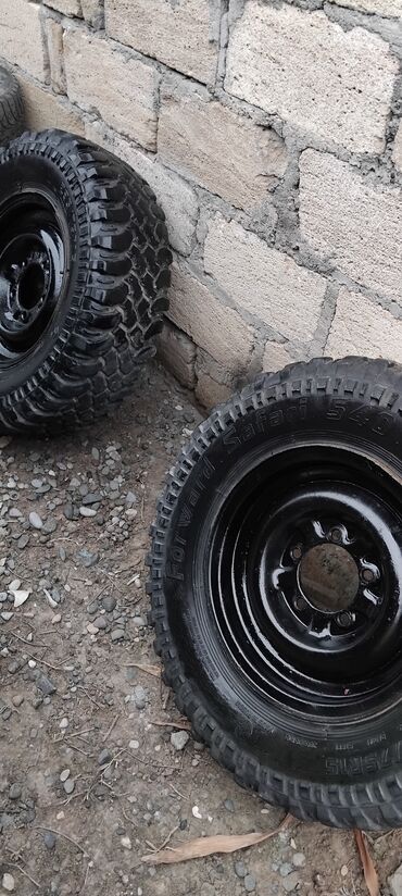 lapet təkərləri: İşlənmiş Disk təkər UAZ 235 / 75 / R 18, 5 Boltlu