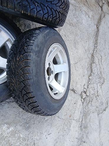 Шиналар жана дисктер: Дөңгөлөктөр монтажда 175 / 70 / R 13, Кыш, Колдонулган, Комплект, Жеңил унаалар, Куйма, тешиктери - 4 — 4