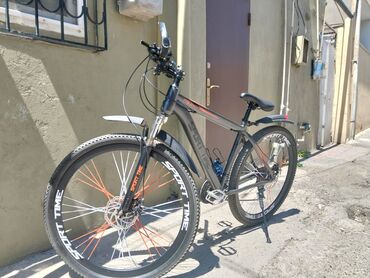 Şəhər velosipedləri: Satlr 150