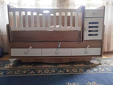 Beşiklər: Oğlan və qız üçün, Yeni, Dördbucaq, Beşik, Dəstsiz, Matras ilə, Yellənmə mexanizmi ilə — 1