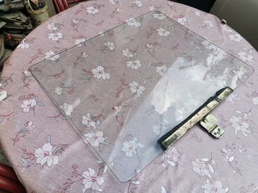 Auto delovi: Staklo desnih prednjih vrata Lada 2101. Polovno, ocuvano. Skinuto sa — 11