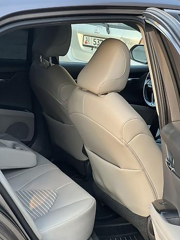 corolla 2018: Toyota Camry: 2019 г., 2.5 л, Автомат, Бензин, Седан — 6