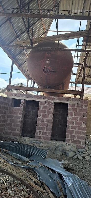 Ev və bağ: Sənaye metal çən – üfüqi silindrik tip Xüsusiyyətlər: - Material — 2