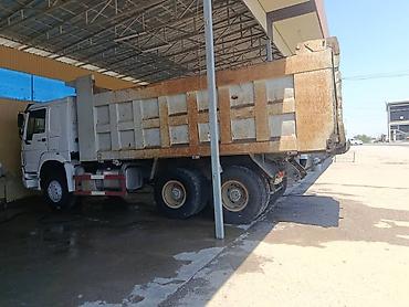 авто кран: Самосвал HOWO Sinotruk 6x4 - Колесная формула: 6x4 - Кабина — 6