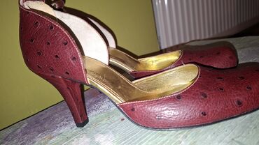 Salonke: Salonke, 40 — 3