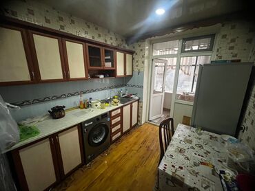 xacmaz kirayə ev: Gencede weherin merkezinde 4 otaq ela temirli tam teze ewyali ev