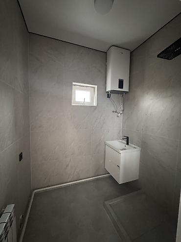 Үйлөрдү сатуу: 4 бөлмө, 105 м², 5 соток, Бишкек, Биримдик-Кут ж/м Менчик ээси — 6
