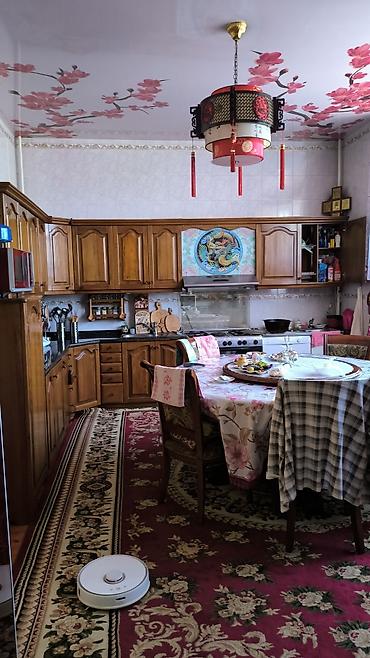 Продажа коттеджей и домов: Продам дом 2 этажа с подвалом . Участок разделен на два участка — 23