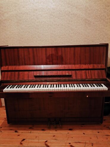 islenmis camadan: Piano, Belarus, Akustik, İşlənmiş, Ünvandan götürmə