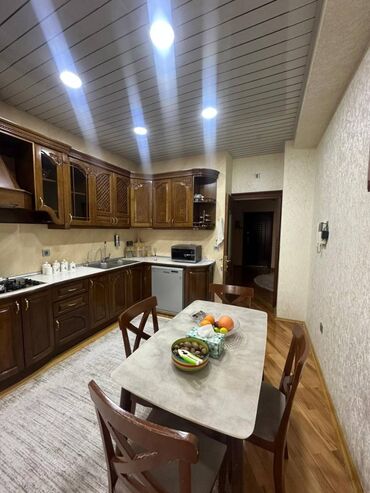 Yeni tikili: 3 otaqlı, Yeni tikili, m. 8 Noyabr, 120 kv. m -da lalafo.az — 12 Yeni tikili: 3 otaqlı, Yeni tikili, m. 8 Noyabr, 120 kv. m — 12