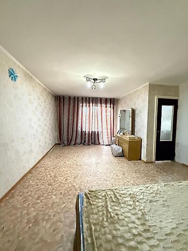 60: 1 комната, 32 м², Космос Хрущевка, 3 этаж — 2