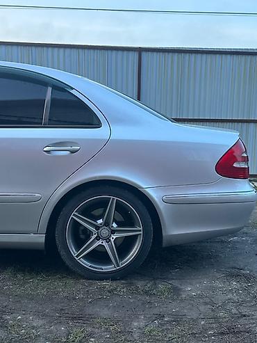 Mercedes-Benz: Mercedes-Benz E-Class: 2004 г., Седан — 6
