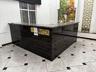 Стойка администратора/кассовая стойка угловая - Форма: Г-образная, с