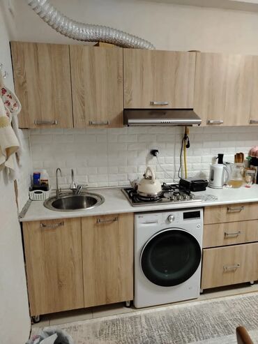 Kondisionerlər: *ZB* *MƏTBƏX MEBELİ* Qiymət *299 AZN* ölçü *2.68* üzerinde *qaz moyka