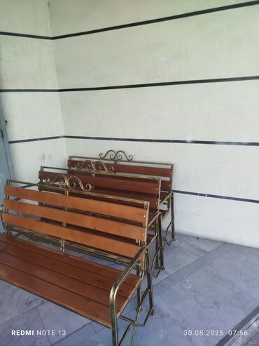 Садовые зонты: Скамейка с навесом 15000сом скамейка с подлокотник 6500 — 4