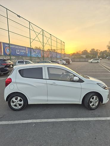 Унаа сатуу: Chevrolet Spark: 2020 г., 1 л, Вариатор, Бензин, Хетчбек — 4