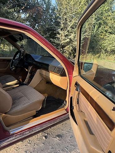 капот на мерседес: Mercedes-Benz W124: 1990 г., 2 л, Механика, Бензин, Седан — 6
