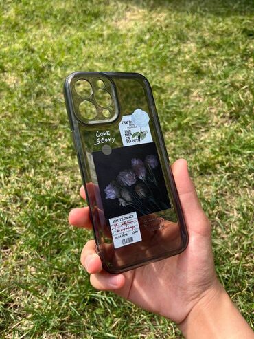 аксессуары для телефонов: Продается чехол для iPhone 12 pro max с уникальным дизайном