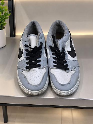 nike force: Мужские кроссовки, 37, Nike, Б/у, цвет - Серый, Самовывоз — 1