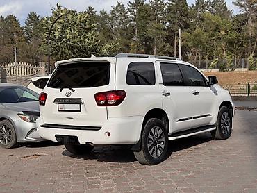 Toyota: Toyota Sequoia: 2017 г., 5.7 л, Автомат, Бензин, Внедорожник — 9