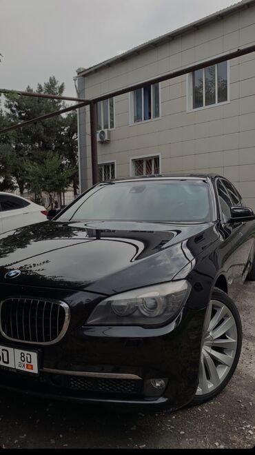 продаю бмв: BMW 750: 2010 г., 4.4 л, Автомат, Бензин, Седан
