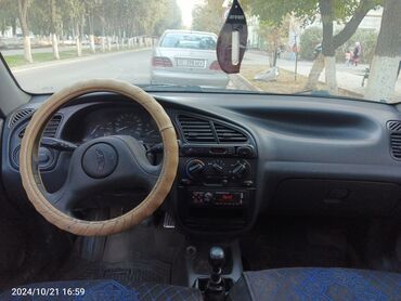 Daewoo: Daewoo Lanos: 1999 г., 1.5 л, Механика, Бензин