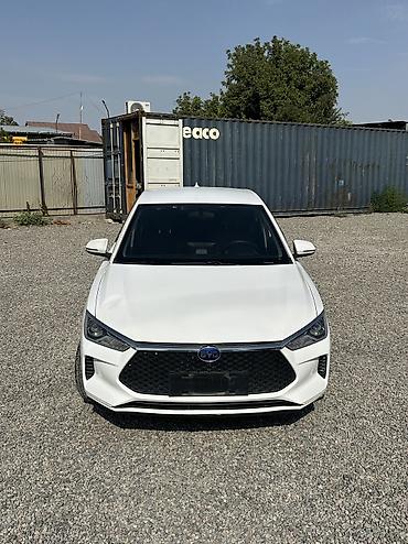 m5 e60: BYD E2: 2022 г., 0.1 л, Автомат, Электромобиль, Хэтчбэк — 2