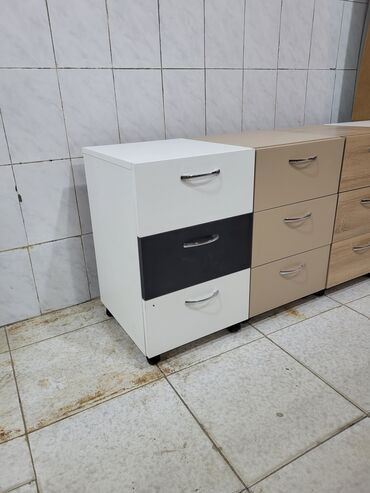 Ofis dolabları: 🗄️ Ev və ofis üçün laminat material əsasında hazırlanmış dolab. Möhkəm — 9