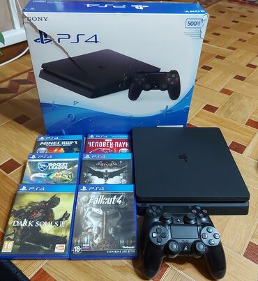 PS4 (Sony PlayStation 4): Продаю PlayStation 4 в хорошем состоянии. В сумму входит экстра