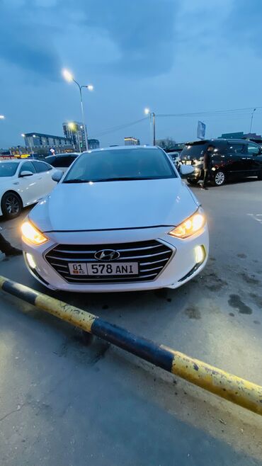 hyundai porter b u: Hyundai Elantra: 2016 г., 2 л, Автомат, Бензин, Седан