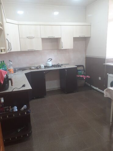 Həyət evləri və villaların satışı: Saray qəsəbəsində 2 mərtəbəli, 8 sot torpaq sahəsində yerləşən geniş — 4