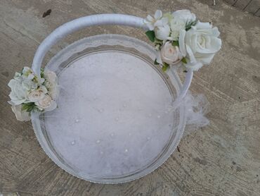 Xonça: Zərif gəlin-nişan aksesuarları dəsti - Komplet: dekoratif səbət — 2