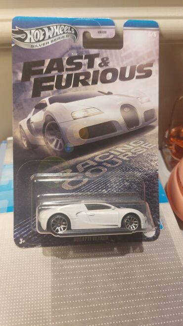 nikolay qizil onluq: McLaren, 2025 il, 1:64, Dəmir, Ödənişli çatdırılma