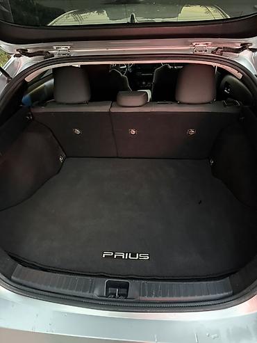 Toyota: Toyota Prius: 2016 г., 1.8 л, Автомат, Гибрид, Лифтбек — 9