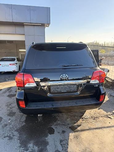 таеты: Toyota Land Cruiser: 2012 г., 4.6 л, Автомат, Газ, Внедорожник — 8
