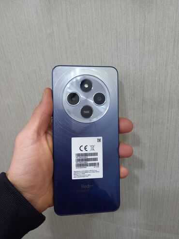 Digər mobil telefonlar: Satılır: 3 ədəd smartfon (şəkillərdə) 1) Apple iPhone (qara rəng) - — 25