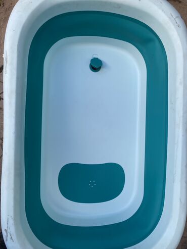 детский раскладной стульчик для кормления: Ванна раскладное для малышей,состояние пачти новое,пользовались всего
