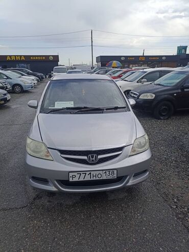 Honda: Honda Fit Aria: 2005 г., 1.3 л, Автомат, Бензин, Седан