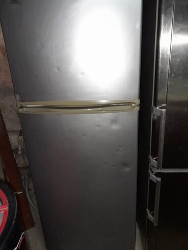 Б/у Холодильник Samsung, No frost, Двухкамерный, цвет - Серебристый