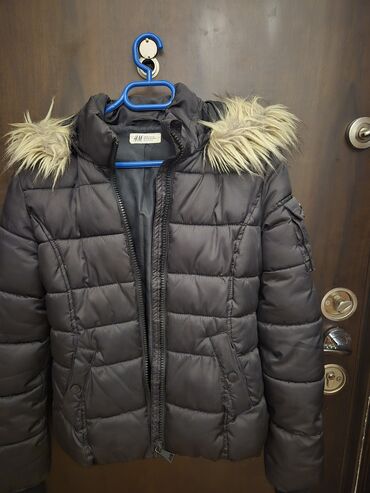 uşaq üçün makasin: H&M uşaq qış gödəkçəsi - Ölçü: 11–12Y, - Kapüşon kənarı süni