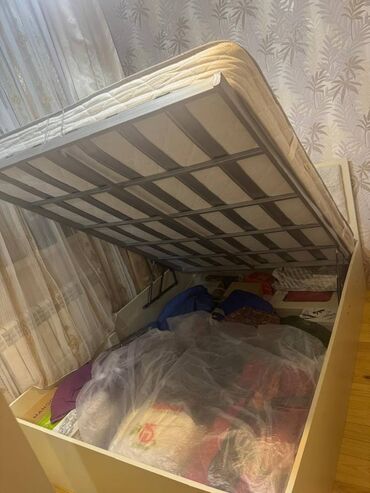 Yataq otağı dəstləri: İki nəfərlik 6 ay işlənmiş içi bazalı çarpayı və döşək dəsti - Ölçü — 8