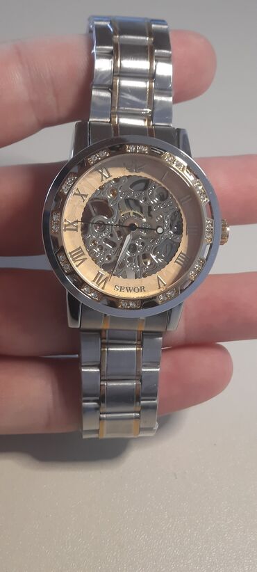 Qol saatları: Yeni mexanika saatlar. Modeldən aslı olaraq qiymətlər 40 AZN-dən 50 — 3