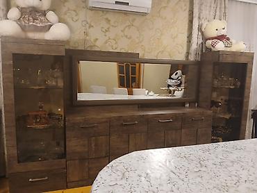 sultan kunc divan: Qonaq otağı üçün vitrinli bufet-dolap dəsti - Material: laminat/MDF — 1