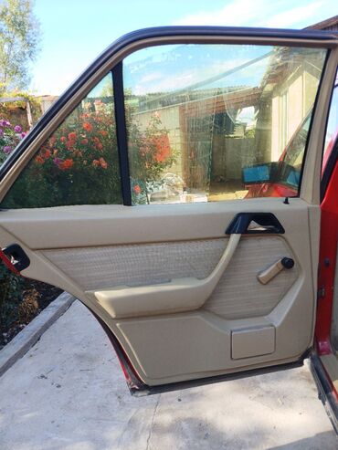 Mercedes-Benz: Mercedes-Benz E-Class: 1988 г., 2.3 л, Механика, Бензин, Седан — 17