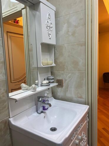 Uzunmüddətli kirayə mənzillər: Xətai metrosunun düz yanında, yeni tikili, 16 mərtəbəli binanın 13-cü -da lalafo.az — 11 Uzunmüddətli kirayə mənzillər: Xətai metrosunun düz yanında, yeni tikili, 16 mərtəbəli binanın 13-cü — 11